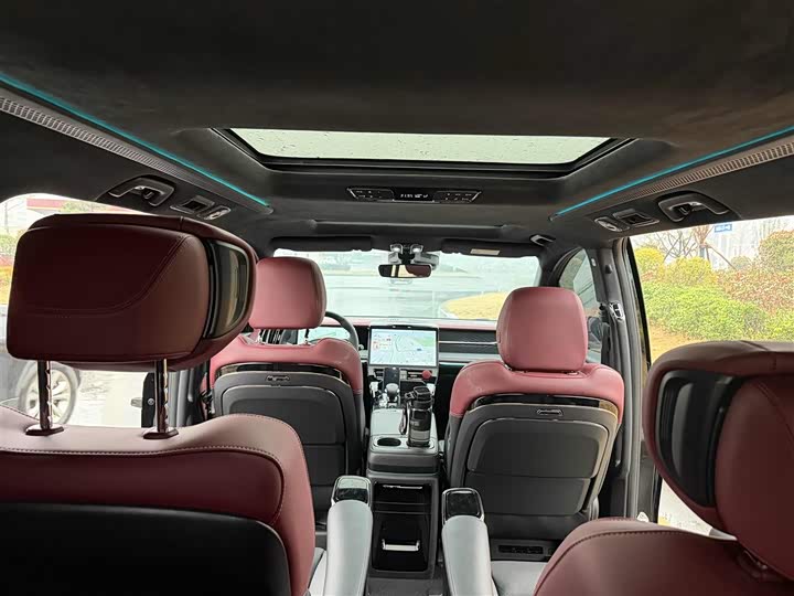 Фото 9 - GAC Trumpchi M8