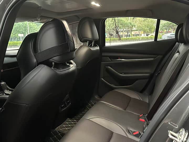 Photo 8 - Mazda 3 (Axela)