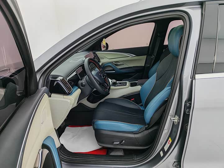 Photo 9 - BYD Song Pro