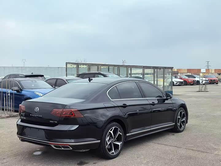 Фото 7 - Volkswagen Magotan