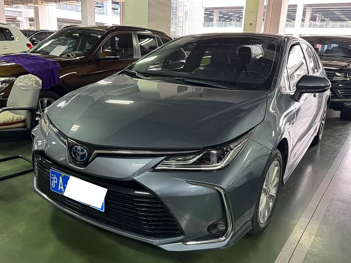 Фото 1 - Toyota Corolla