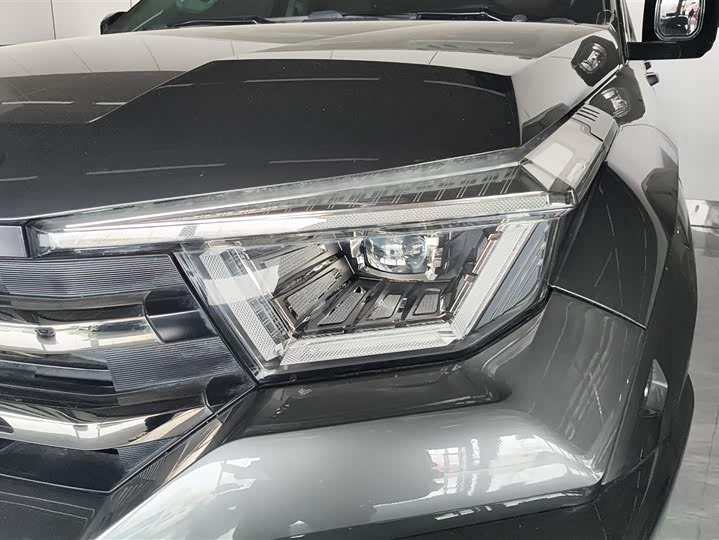 Фото 5 - Tank 400 Hybrid