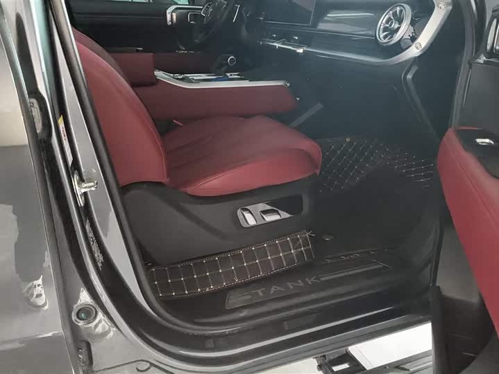 Фото 8 - Tank 400 Hybrid