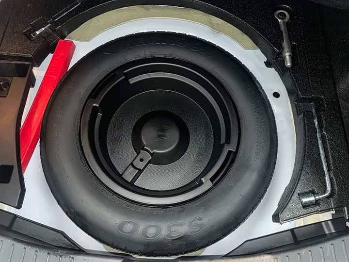 Фото 9 - Mazda CX-4