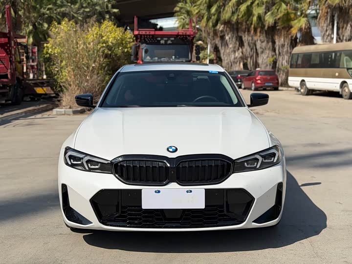 Фото 2 - BMW 3 Series