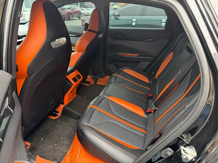 Фото 9 - Changan UNI-V