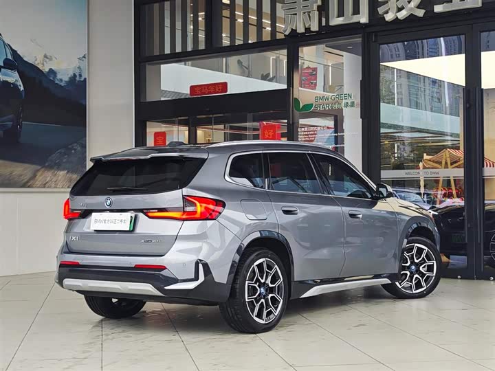 Фото 3 - BMW iX1