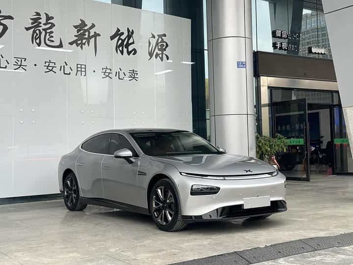 Фото 3 - XPeng P7