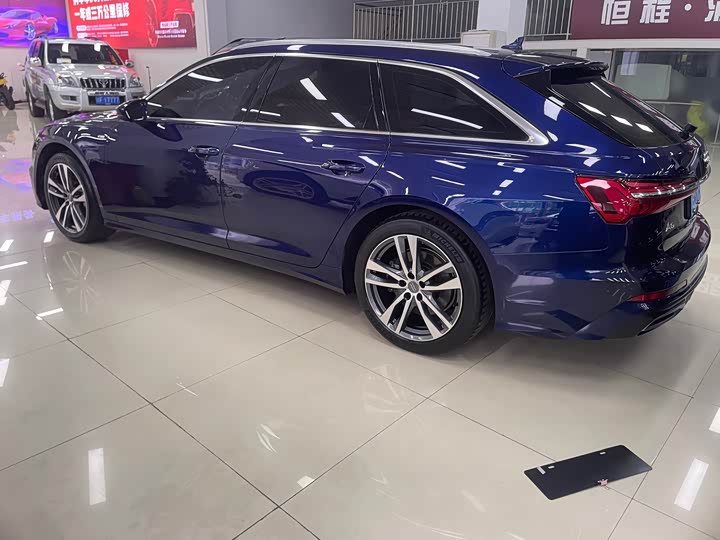 Фото 4 - Audi A6