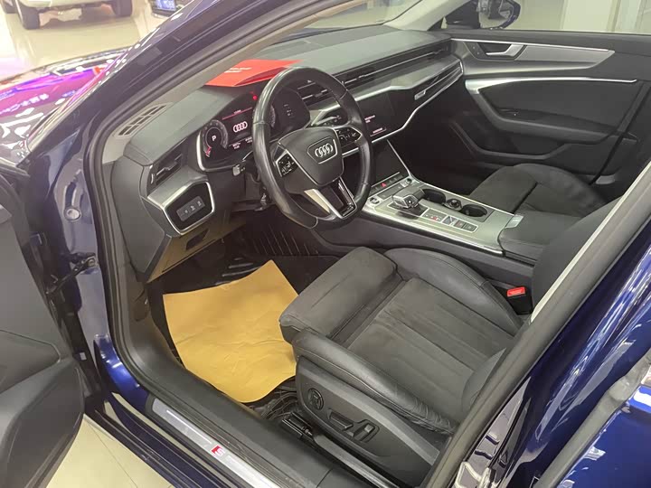 Фото 7 - Audi A6