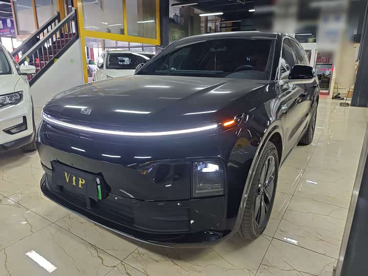 Фото 1 - LiXiang L6