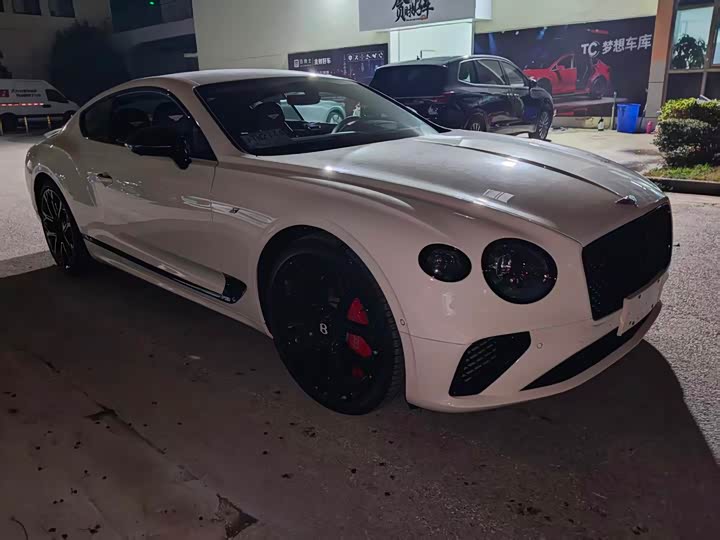 Фото 3 - Bentley Continental GT