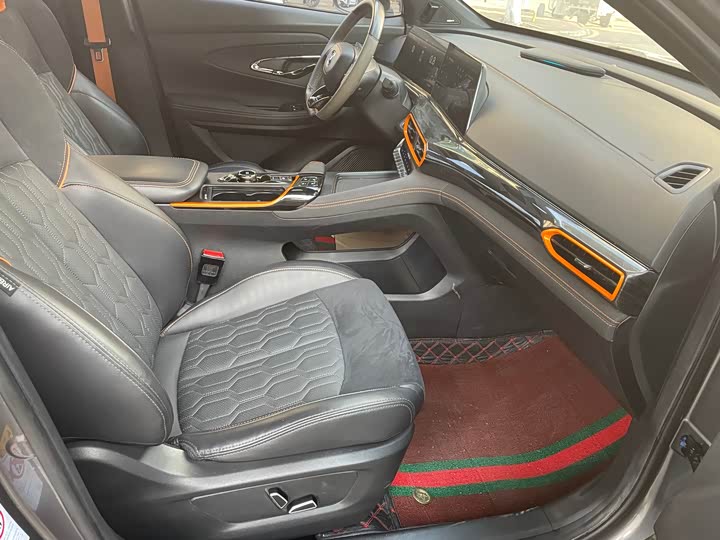 Фото 4 - Changan UNI-T