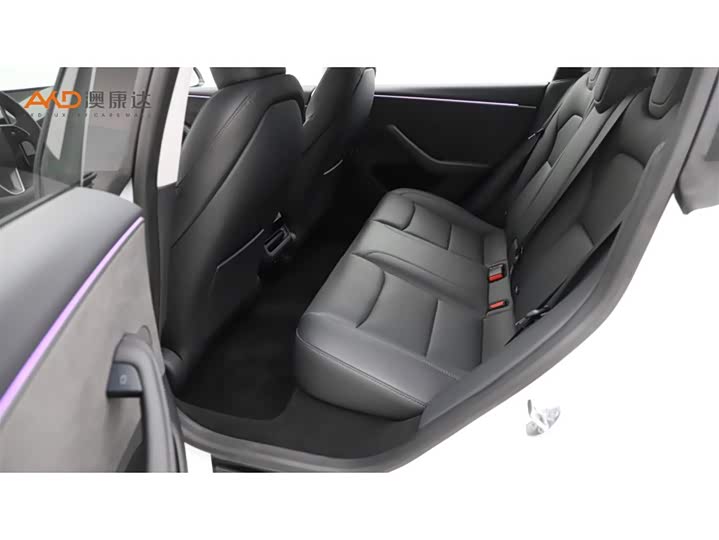 Фото 7 - Tesla Model 3