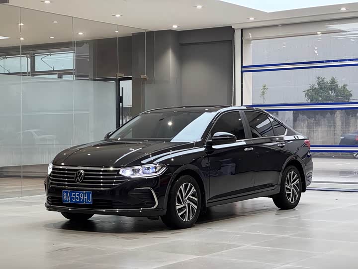 Фото 1 - Volkswagen Lavida