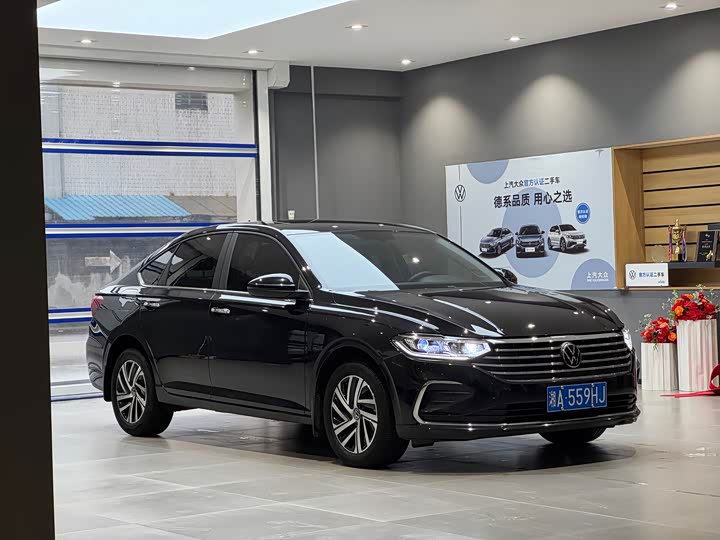 Фото 3 - Volkswagen Lavida