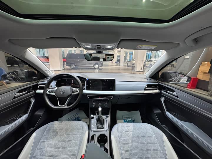 Фото 7 - Volkswagen Lavida