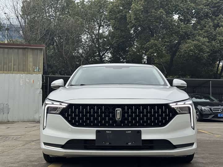 Photo 2 - Bestune B70