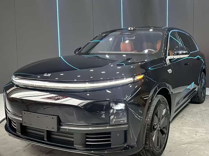 Photo 1 - LiXiang L7