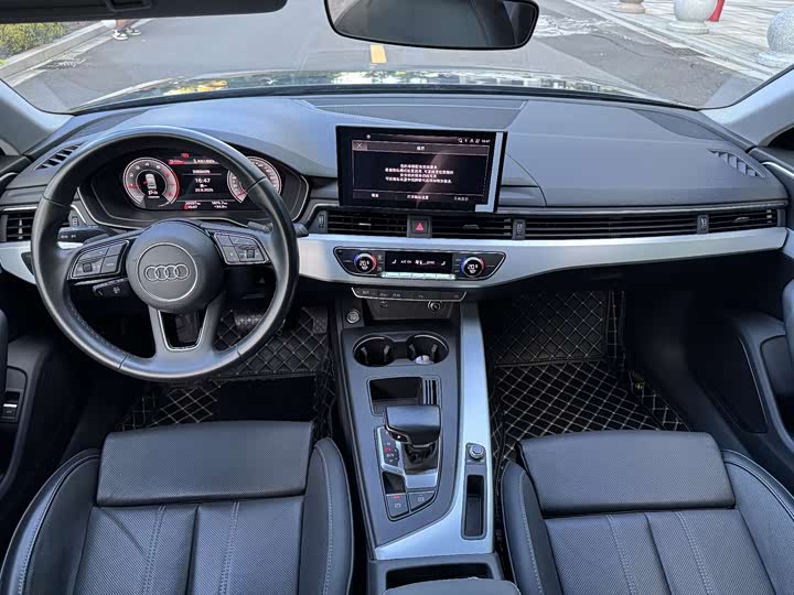 Фото 7 - Audi A4L