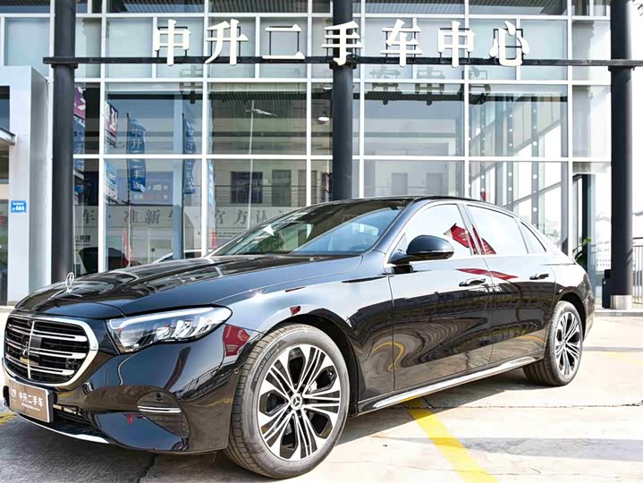 Photo 1 - Mercedes-Benz E-Class