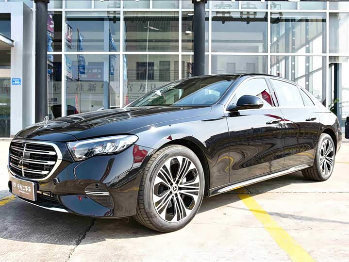 Photo 7 - Mercedes-Benz E-Class