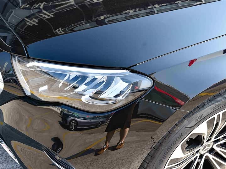 Photo 9 - Mercedes-Benz E-Class