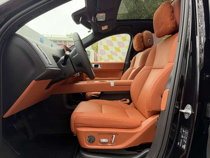 Photo 5 - LiXiang L6