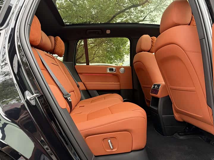 Photo 8 - LiXiang L6