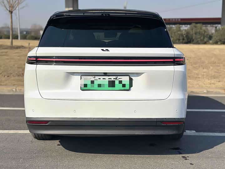 Фото 9 - LiXiang i8