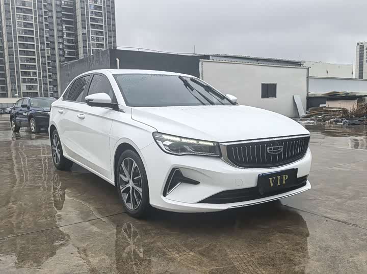 Фото 3 - Geely Emgrand