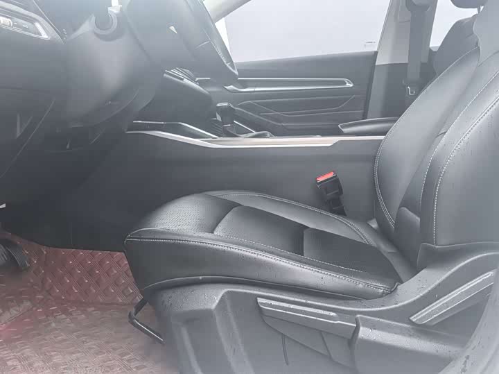 Фото 5 - Geely Emgrand