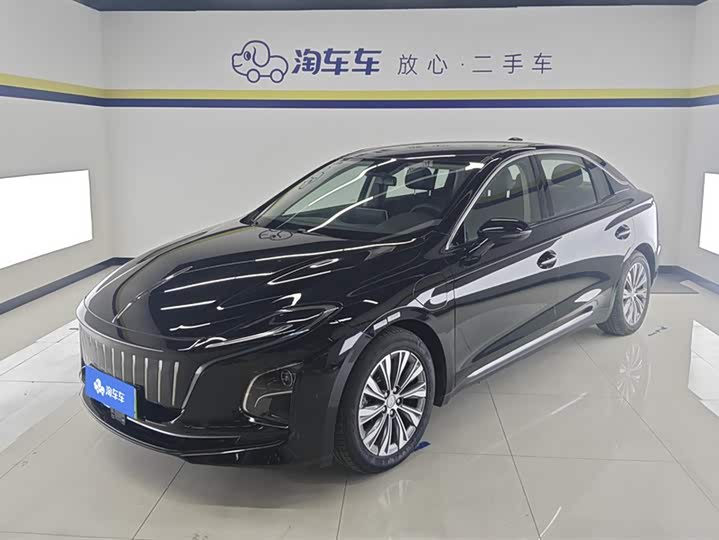 Фото 1 - Hongqi E-QM5