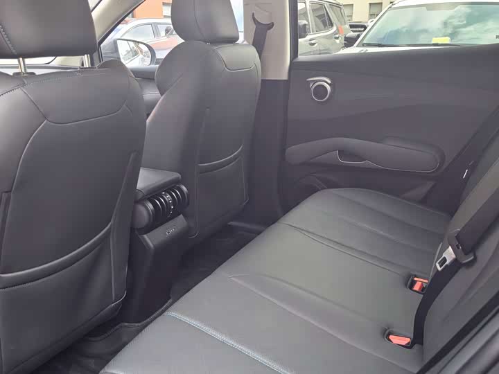 Фото 6 - BYD Yuan Plus