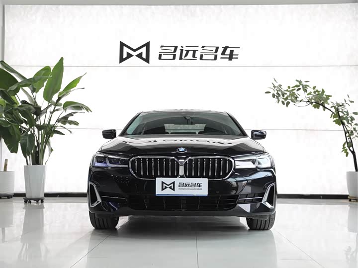 Фото 2 - BMW 5 Series