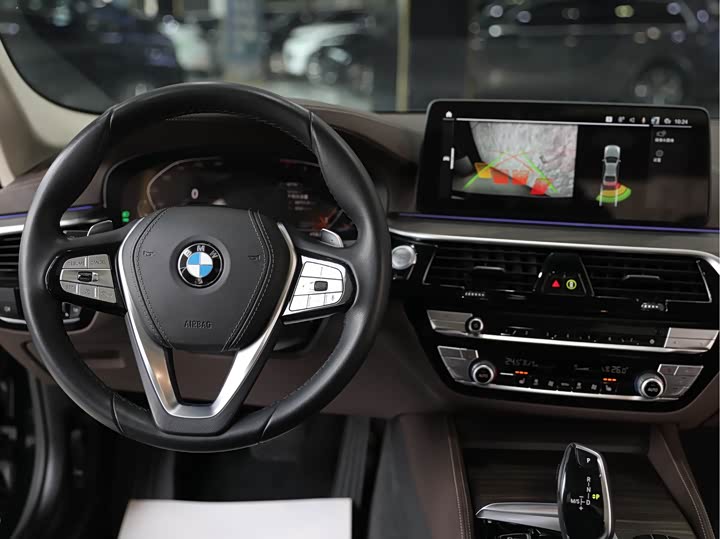 Фото 9 - BMW 5 Series