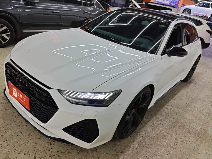 Фото 1 - Audi RS 6