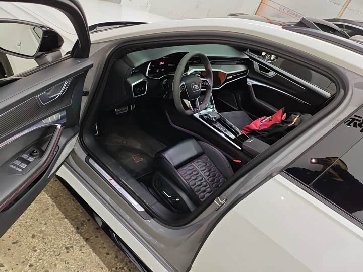 Фото 5 - Audi RS 6