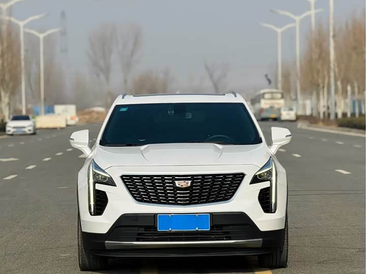 Фото 2 - Cadillac XT4