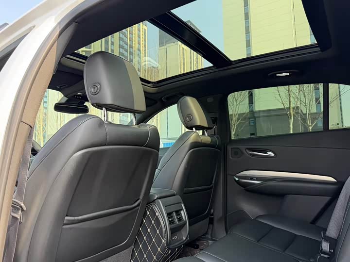 Фото 5 - Cadillac XT4