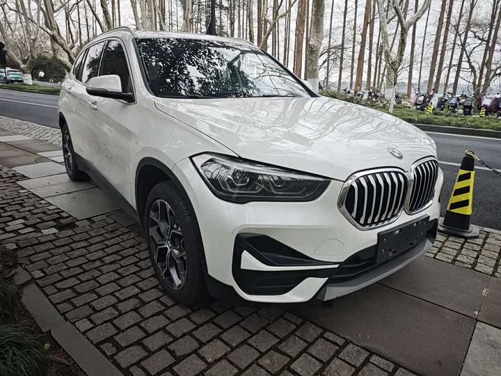 Фото 4 - BMW X1