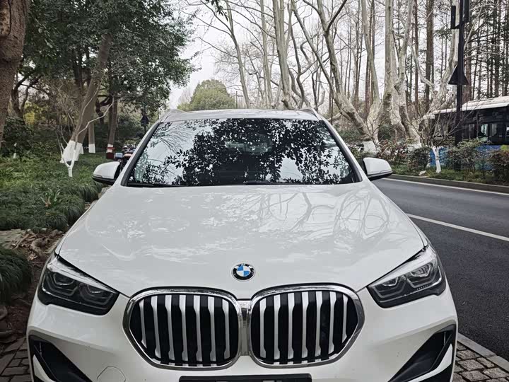 Фото 5 - BMW X1