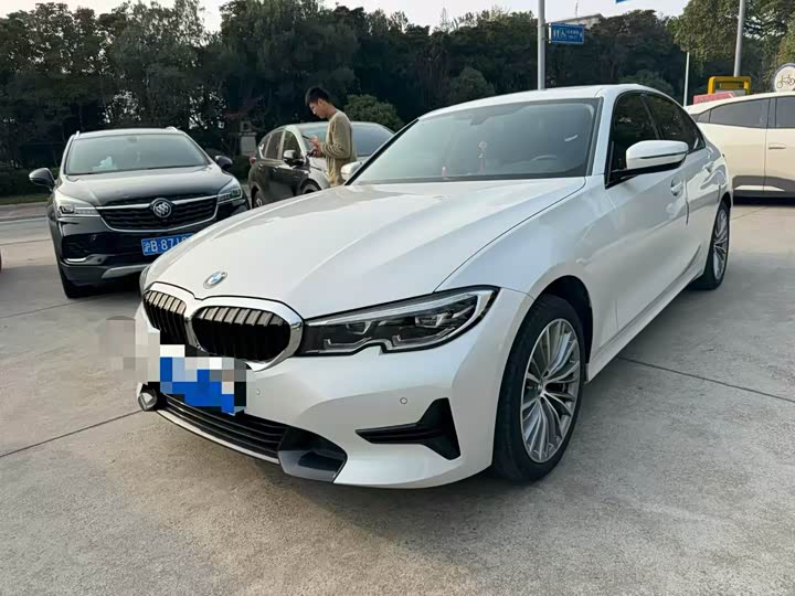 Фото 3 - BMW 3 Series