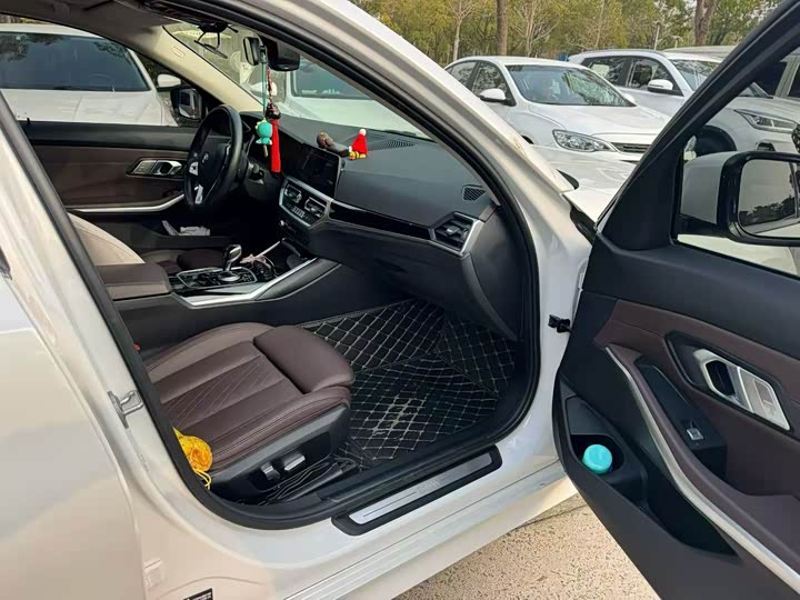 Фото 6 - BMW 3 Series