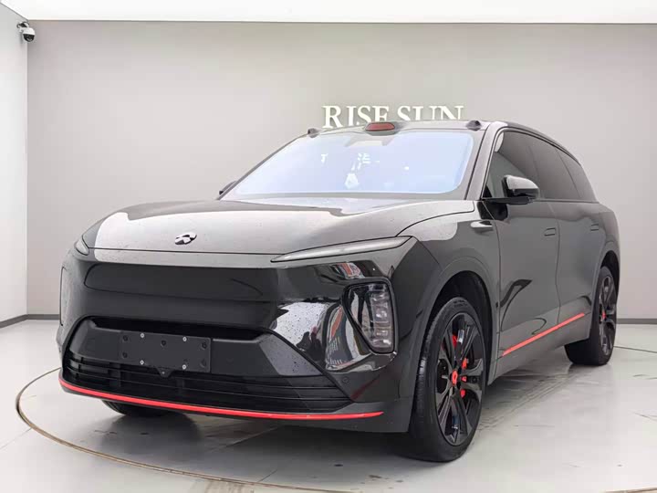 Фото 1 - Nio ES8