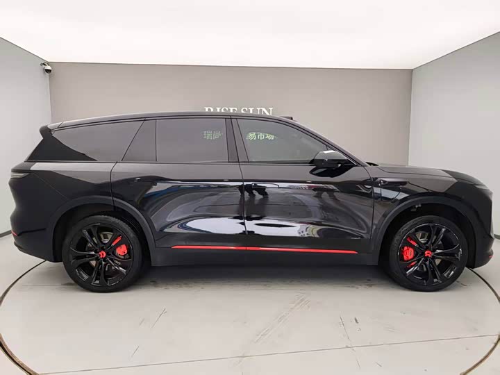 Фото 4 - Nio ES8