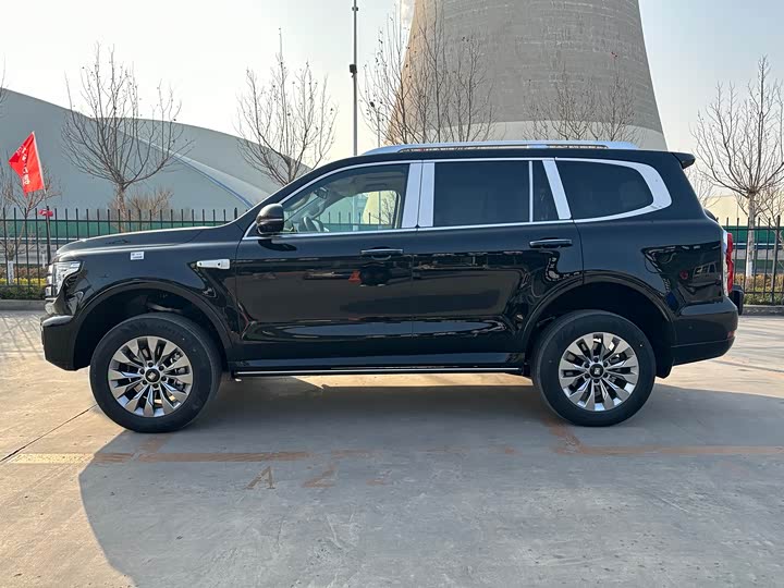 Фото 3 - Tank 500 Hybrid