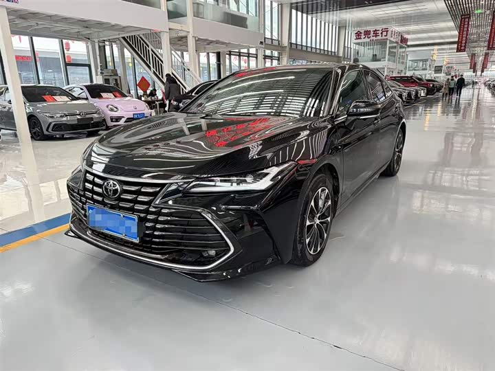 Photo 1 - Toyota Avalon