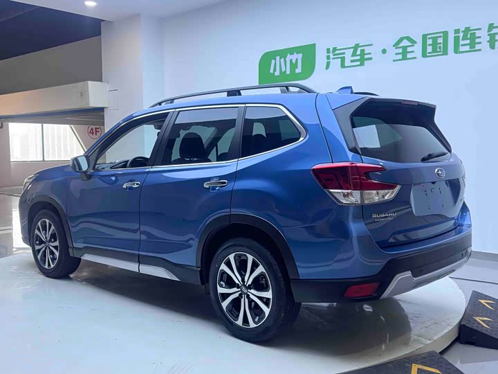 Фото 4 - Subaru Forester