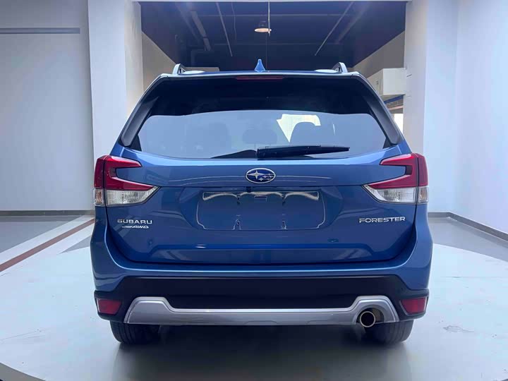 Фото 5 - Subaru Forester